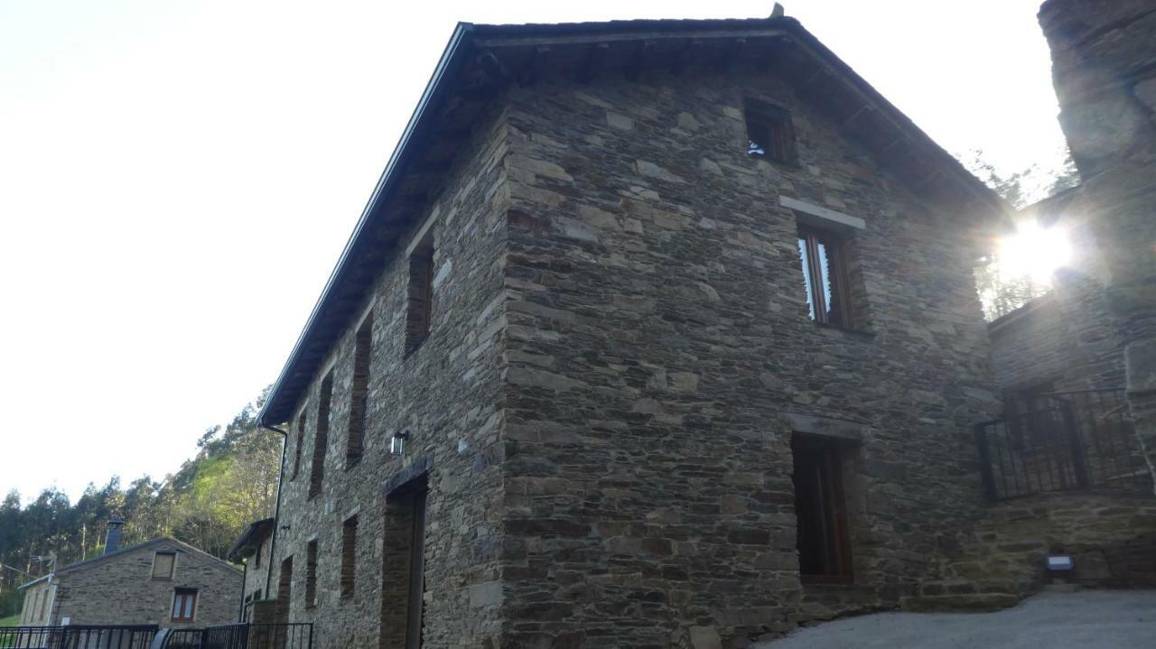 San Tirso de AbresIsabel Artemis Es公寓 外观 照片